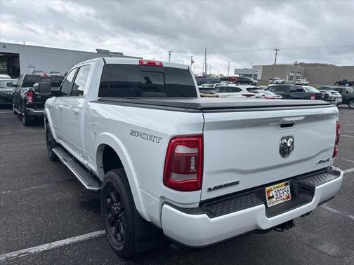 2020 RAM 2500 Laramie Crew Cab 4X4 6'4' Box