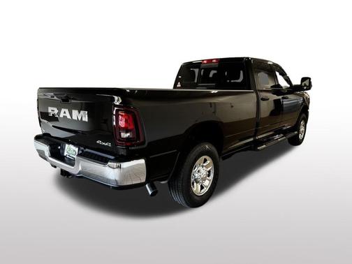 2026 RAM 3500 Tradesman Crew Cab 4x4 8' Box