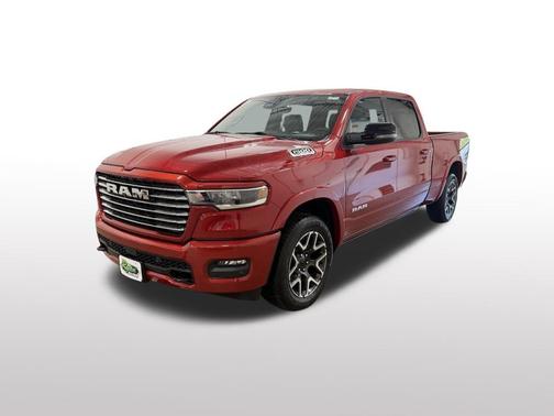 Molten Red Pearlcoat 2026 RAM 1500 Laramie
