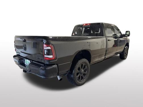 2024 RAM 3500 Laramie Crew Cab 4x4 8' Box