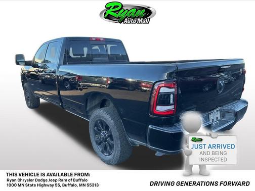 2024 RAM 3500 Laramie Crew Cab 4x4 8' Box