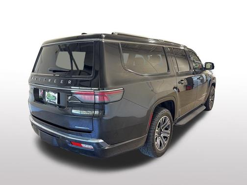 2023 Jeep Wagoneer L Series II 4x4