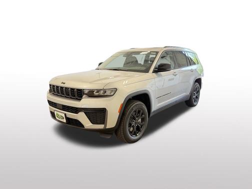 Silver Zynith 2026 Jeep Grand Cherokee L Altitude