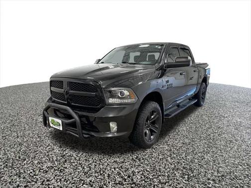 2017 RAM 1500 Night Crew Cab 4x4 5'7' Box