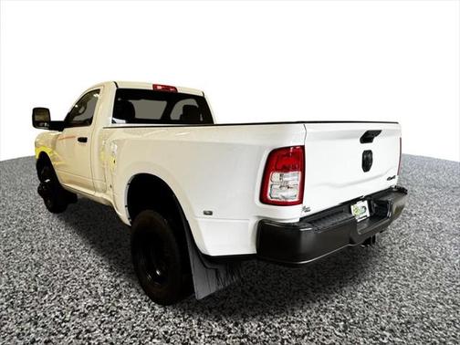 2023 RAM 3500 Tradesman Regular Cab 4x4 8' Box