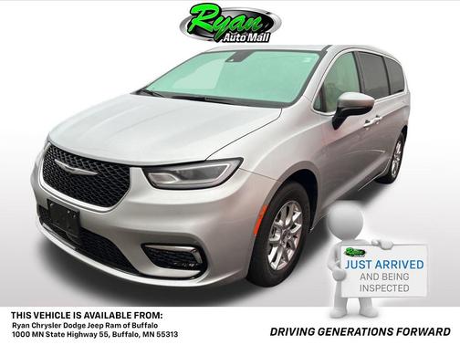 2023 Chrysler Pacifica Touring L