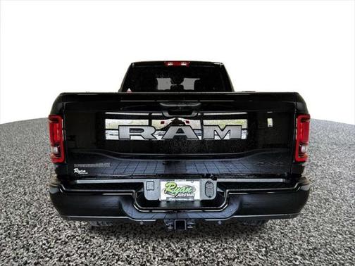 2025 RAM 2500 Big Horn Crew Cab 4x4 6'4' Box