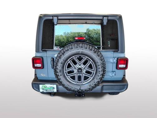 Anvil Clearcoat 2026 Jeep Wrangler Sport S