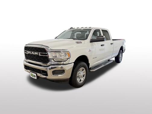 2022 RAM 3500 Tradesman Crew Cab 4x4 8' Box