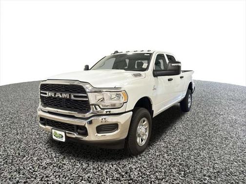 2024 RAM 2500 Tradesman Crew Cab 4x4 6'4' Box