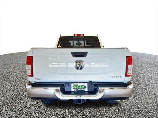 2024 RAM 2500 Tradesman Crew Cab 4x4 6'4' Box