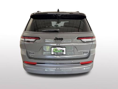Sting-Gray Clearcoat 2027 Jeep Grand Cherokee L Summit 4x4