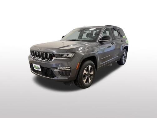 Baltic Gray Metallic Clearcoat 2024 Jeep Grand Cherokee 4xe Base