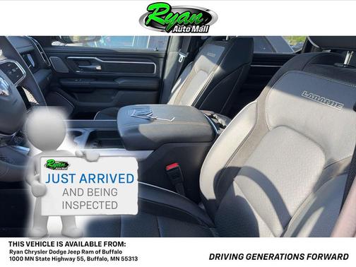 Diamond Black Crystal Pearlcoat 2025 RAM 1500 Laramie