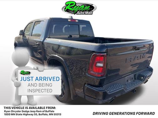 Diamond Black Crystal Pearlcoat 2025 RAM 1500 Laramie