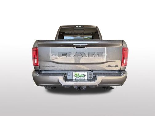 Granite Crystal Metallic Clearcoat 2027 RAM 3500 Laramie