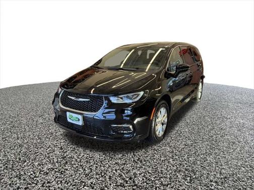 2025 Chrysler Pacifica L