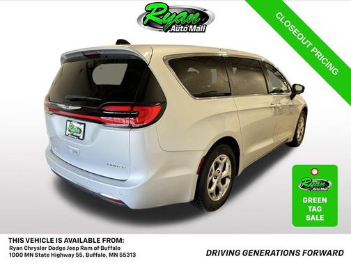 Silver Mist Clearcoat 2024 Chrysler Pacifica Limited