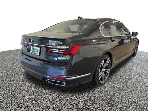 2022 BMW 750 i xDrive