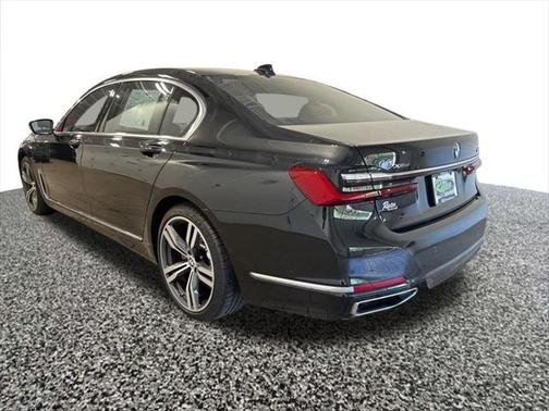 2022 BMW 750 i xDrive