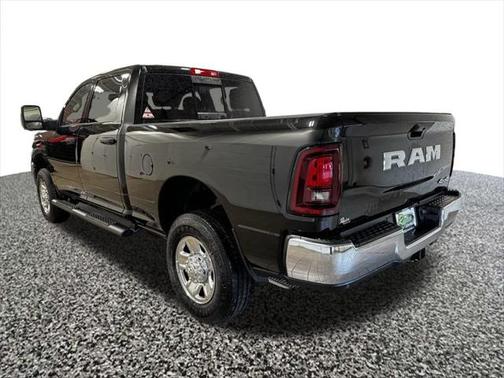 2025 RAM 2500 Tradesman Crew Cab 4x4 6'4' Box