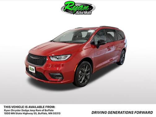 Red Hot Pearlcoat 2026 Chrysler Pacifica Limited