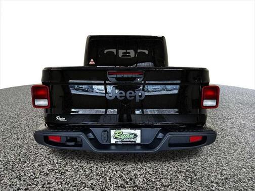 2025 Jeep Gladiator Nighthawk