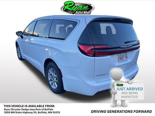 2024 Chrysler Pacifica Touring L