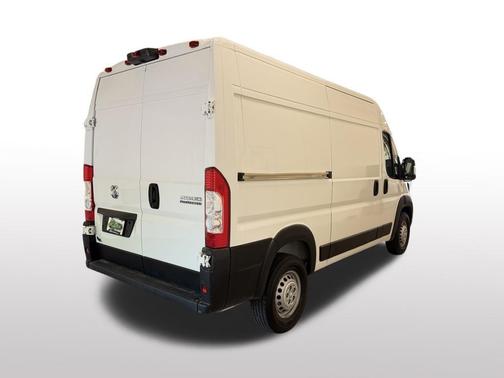 Bright White Clearcoat 2025 RAM ProMaster 2500 Tradesman