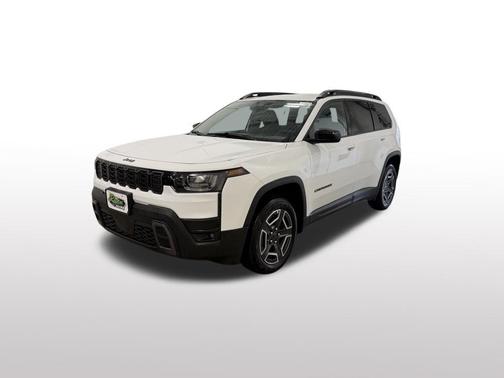 Bright White Clearcoat 2026 Jeep Cherokee Laredo 4x4