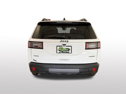 Bright White Clearcoat 2026 Jeep Cherokee Laredo 4x4