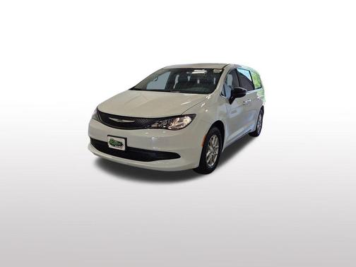 Bright White Clearcoat 2027 Chrysler Pacifica LX