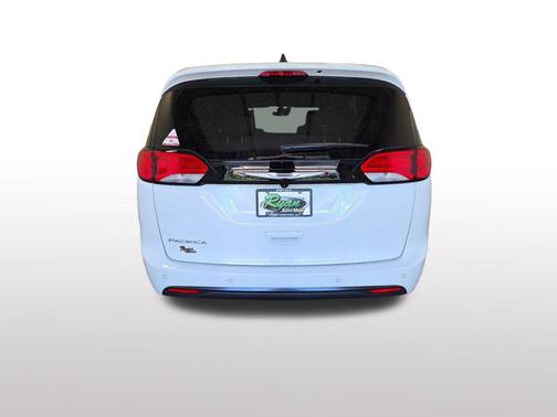 Bright White Clearcoat 2027 Chrysler Pacifica LX