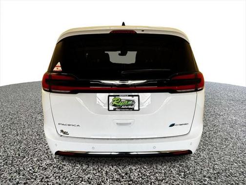 2025 Chrysler Pacifica Hybrid Select