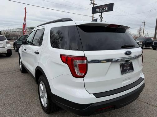 Oxford White 2018 Ford Explorer Base 4WD
