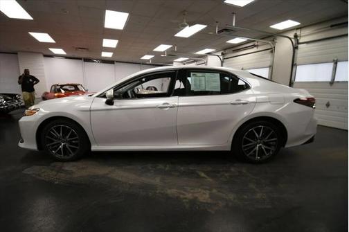 2022 Toyota Camry XLE