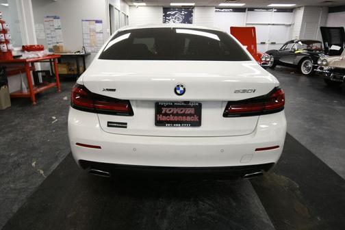 2022 BMW 530 i xDrive
