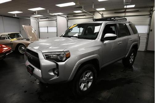 2022 Toyota 4Runner SR5