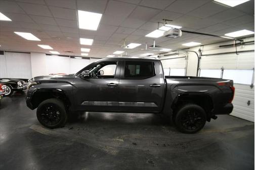 2025 Toyota Tundra Hybrid Platinum