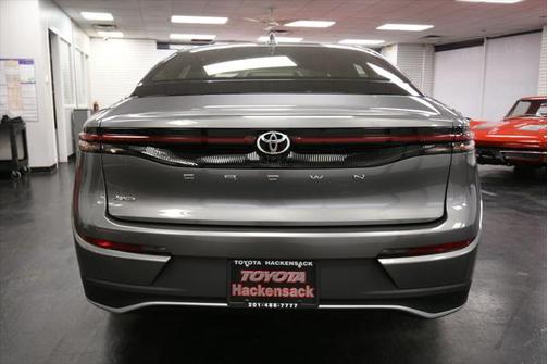 2023 Toyota Crown XLE