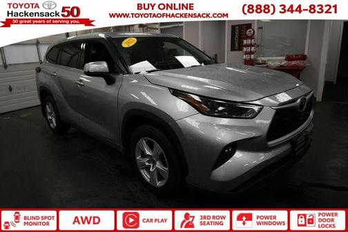 2022 Toyota Highlander LE