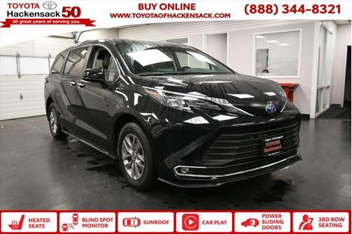 2024 Toyota Sienna XLE