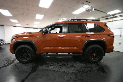 2024 Toyota Sequoia Base