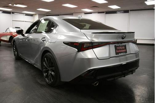2022 Lexus IS 350 Base