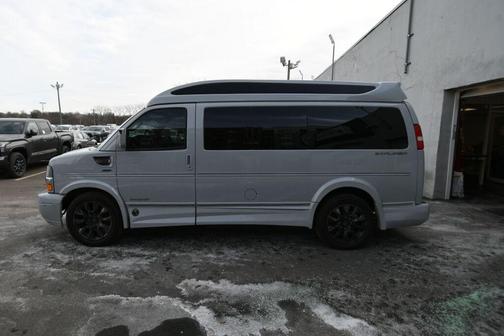 2023 Chevrolet Express 2500 RWD 2500 Regular Wheelbase WT