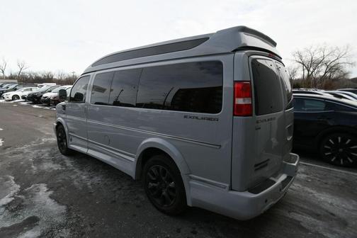 2023 Chevrolet Express 2500 RWD 2500 Regular Wheelbase WT