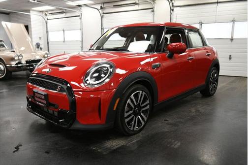 2022 MINI Hardtop Cooper S