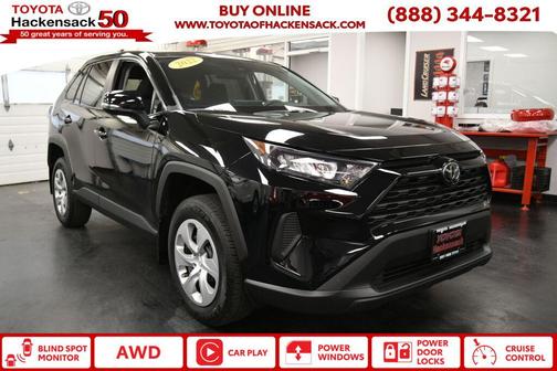 2022 Toyota RAV4 LE