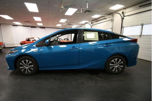 2022 Toyota Prius Prime LE