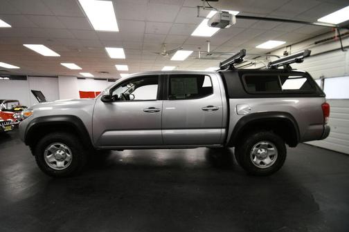 2019 Toyota Tacoma SR